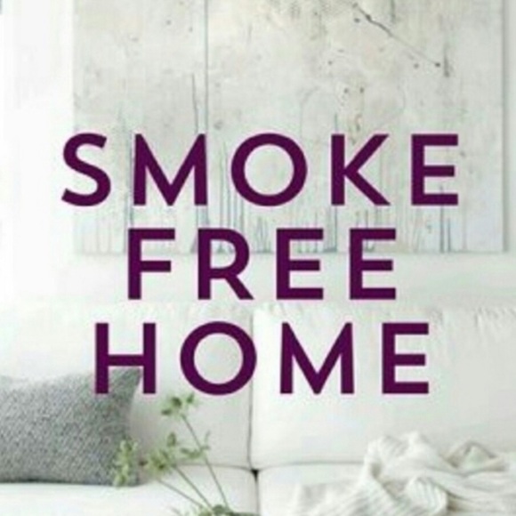 Hi Beautiful Poshers! - Picture 3 of 7